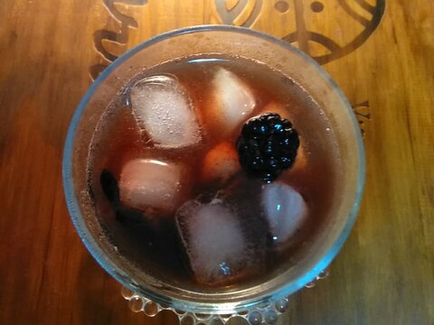 美肌効果狙いの蜂蜜ベリールイボス♪